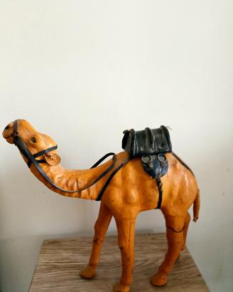 SCULTURA CAMMELLO 