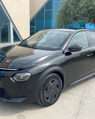 Lancia Ypsilon Hybrid e-DCT - possibilità noleggio