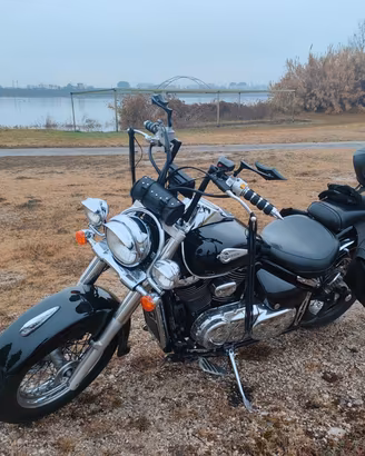 Suzuki Intruder Volusia VL 800