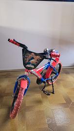 bici spiderman 
