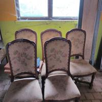 sedie classiche in legno con seduta imbottita