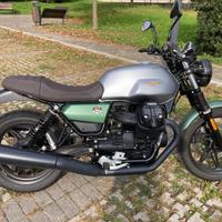 Moto Guzzi V7 IV - 2021
