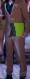 Abito elegante uomo