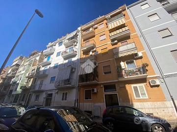 2 LOCALI A BARI