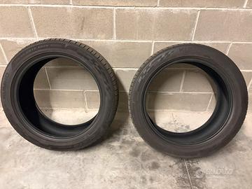 Due gomme kumho 245/45 r19 guardami