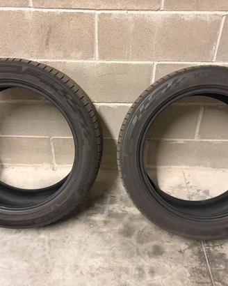 Due gomme kumho 245/45 r19 guardami