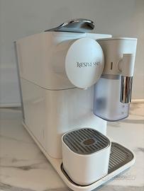 De’Longhi Lattissima One Nespresso Macchina caffè