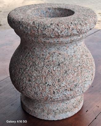 Originale vaso mortaio granito 