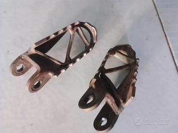 HONDA XR 400 R Pedane originali 