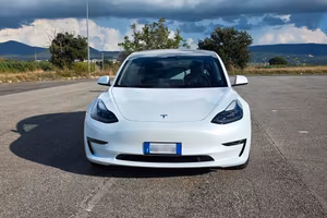 Tesla Model 3 Long Range RWD 