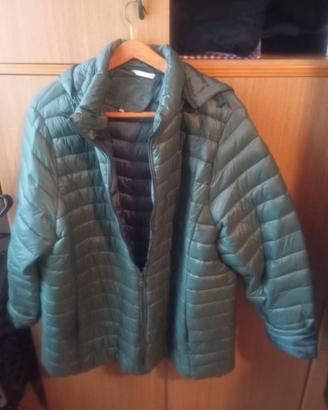 giacca con cappuccio impermeabile