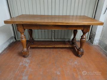 Tavolo cucina/soggiorno in legno massello