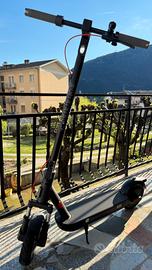 Xiaomi Electric Scooter 5 come nuovo + casco