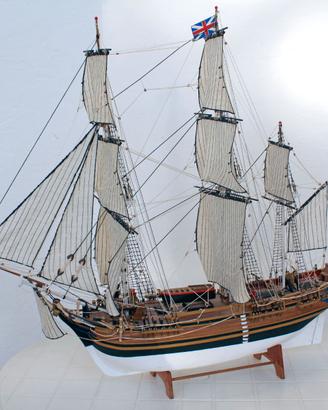 Veliero in legno HMS BOUNTY 1775 da collezione
