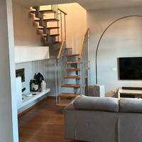 scala modulare con gradini in rovere