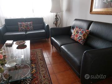 Coppia divani pelle blu notte