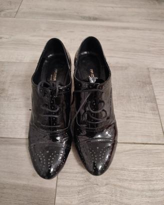 Scarpe da donna con il tacco numero 37