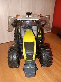 trattore giocattolo 