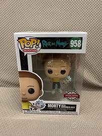 Funko pop morty with shrunken rick 958 rick and mo
