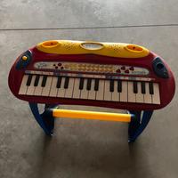 Pianola giocattolo