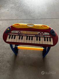 Pianola giocattolo