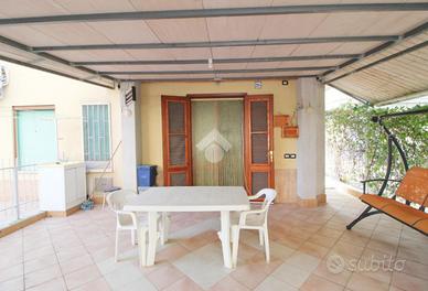 3 LOCALI A CAMPOMARINO