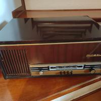 Radio d'epoca MINERVA con giradischi