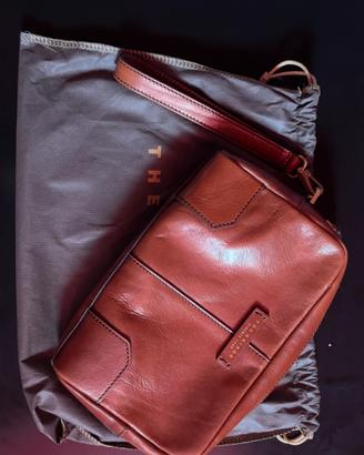 Pochette the bridge
