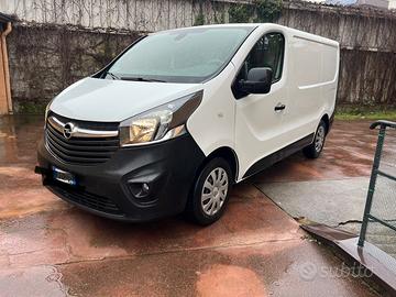 Furgone chiuso Opel Vivaro. 1600 Tdi