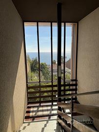 Acitrezza - arredato con terrazza e posto auto