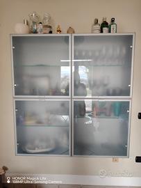 Vetrinetta e mobile TV con cassetti 