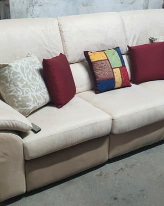 DIVANO 3POSTI CON 2RELAX ELETTRICHE POLTRONESOFÀ 