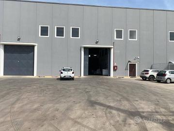 Immobile di 8300 m² con 1 locale a Frattamaggiore