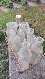 vecchie bottiglie latte