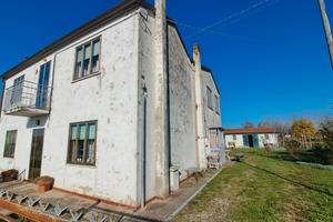 Casa singola con terreno