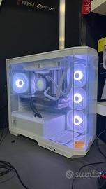 PC da gaming Ryzen 7 RTX 5070 32GB RAM DDR5 Nuovo