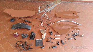 qualche ricambio per Malaguti 50XSM e Yamaha DT 50