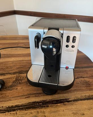 Macchinetta caffè Nespresso De Longhi