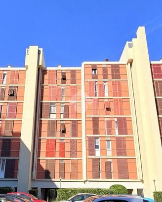 4 LOCALI A GENOVA