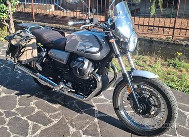 Moto Guzzi V7 850 special  2022