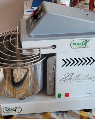 Impastatrice a spirale Grilletta 10velocità
 