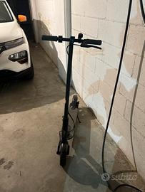 Monopattino elettrico Xiaomi MI Essential