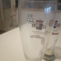 Set bicchieri per birra