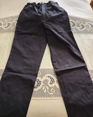 Due pantaloni da lavoro, nuovi taglia 50 