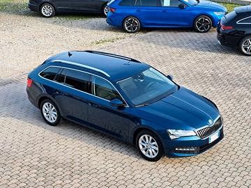 Skoda Superb 2000 TDI EVO SCR 200CV Executive Wago