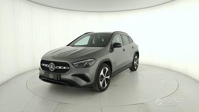 MERCEDES-BENZ GLA 200 d Progressive Extra auto