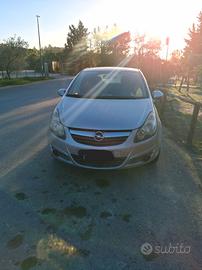 opel corsa 1200 gpl