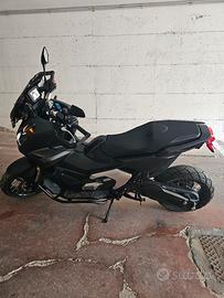 Honda X-adv 750 