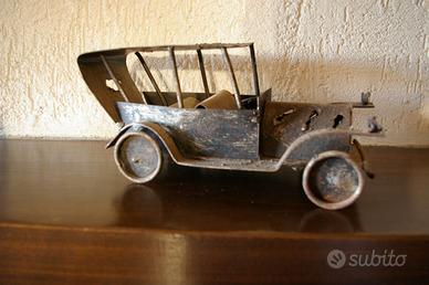 Auto in ferro battuto 24x12