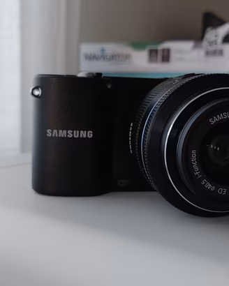 Samsung NX 1100